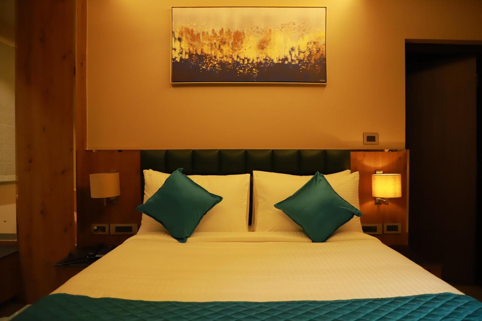 Sea Deck Hotel Порт Блеър Екстериор снимка