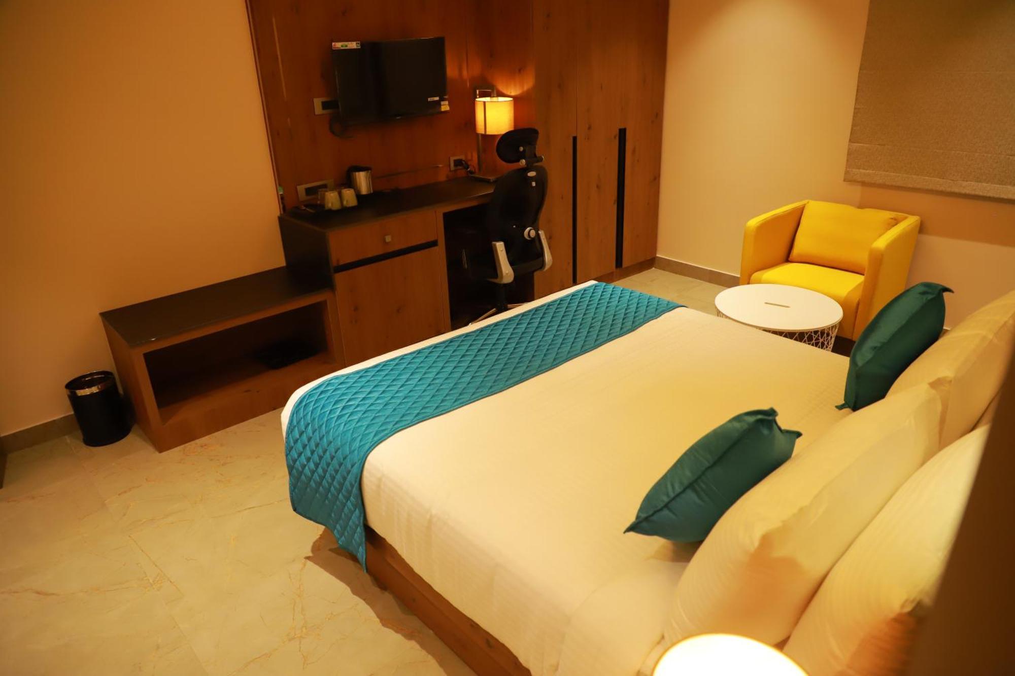 Sea Deck Hotel Порт Блеър Екстериор снимка