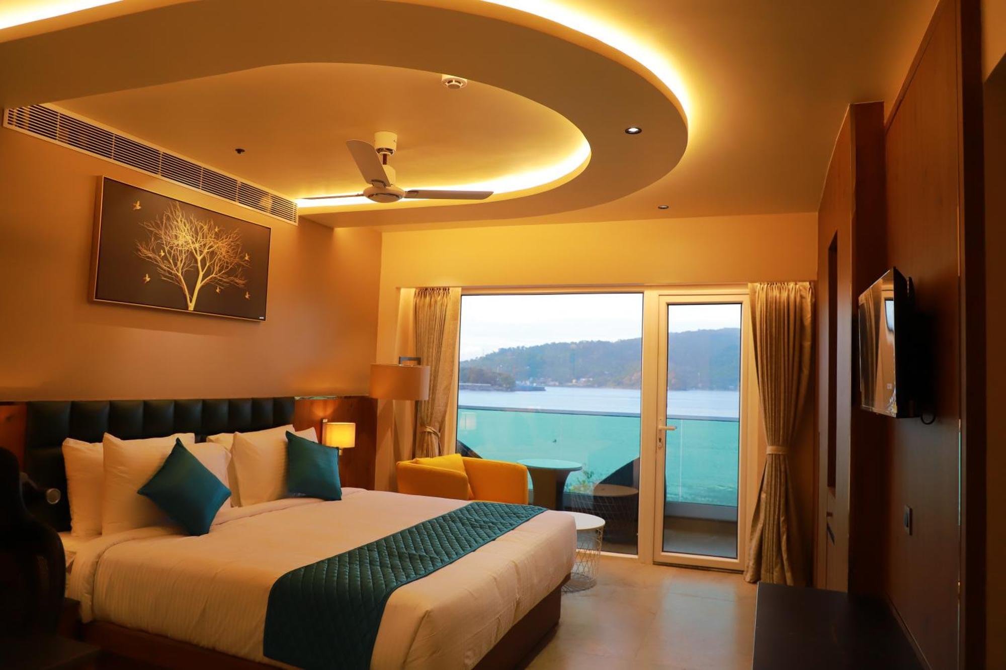 Sea Deck Hotel Порт Блеър Екстериор снимка
